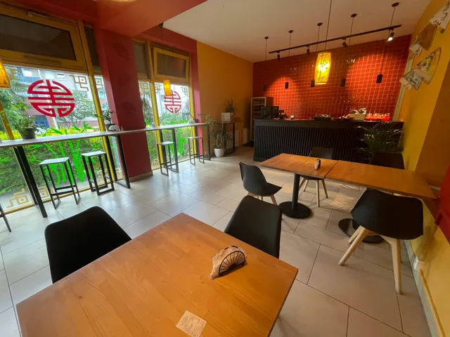 Mai Lan - oriental street food