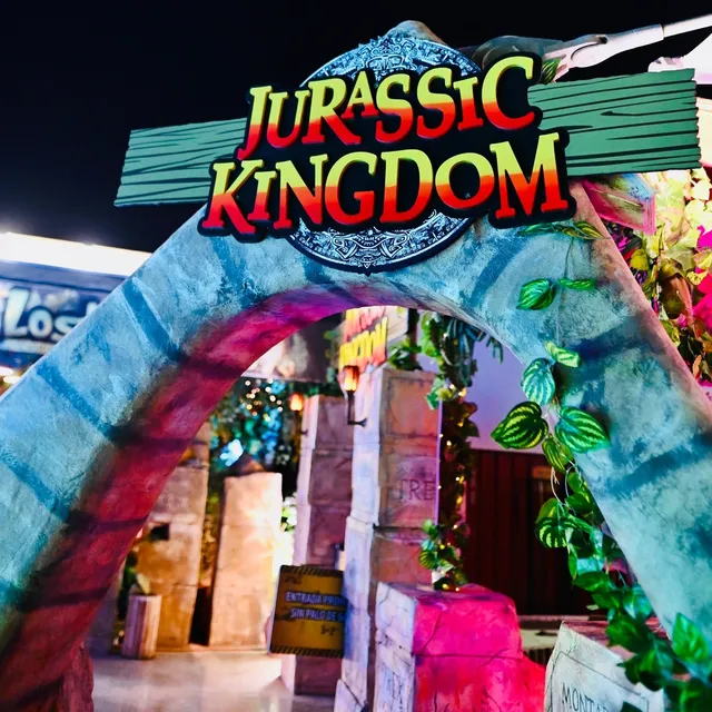 JURASSIC KINGDOM CRAZY GOLF ADVENTURE at Rooftop Lanzarote