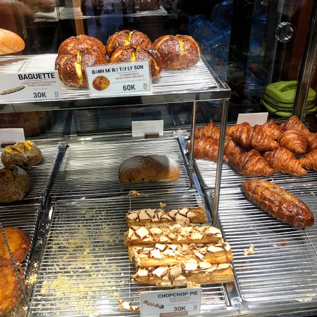 Bread Factory - Xưởng bánh mì tươi