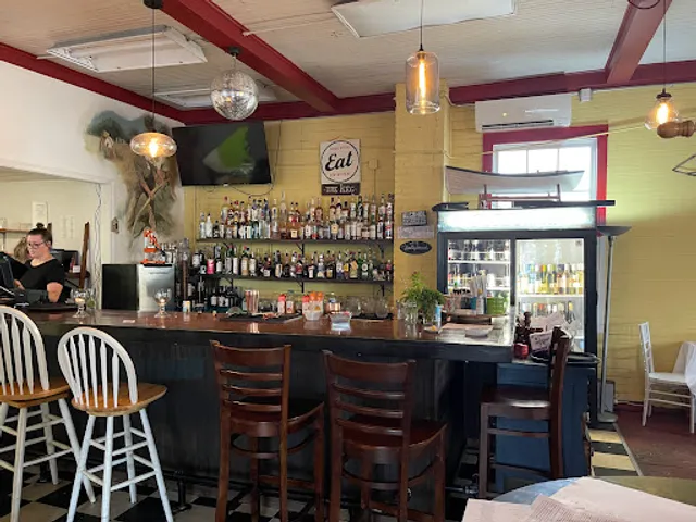 Relish Restaurant and Wine Bar