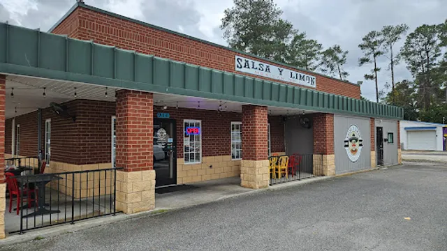 Salsa Y Limon Mexican Grill