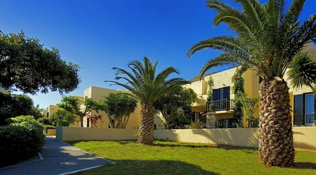 Sundance Apartments & Suites Time To Smile