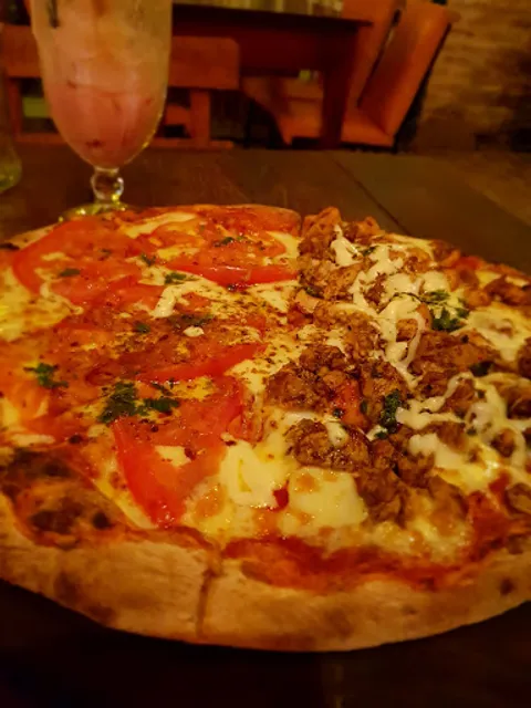 "Plan B" Galpón de Arte y Cocina