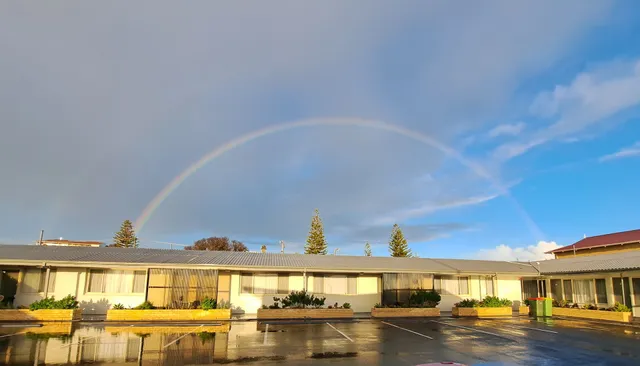 123 Ocean Drive Motel