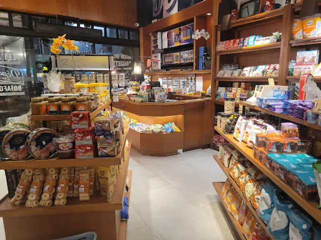 Le Dépanneur Delicatessen