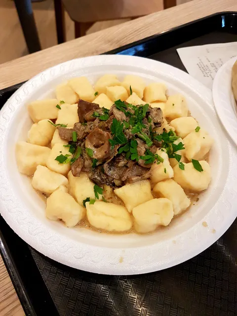 Przystanek Pierogarnia | C.H. Serenada