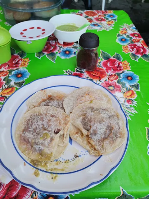 Gorditas, bocoles y almuerzos