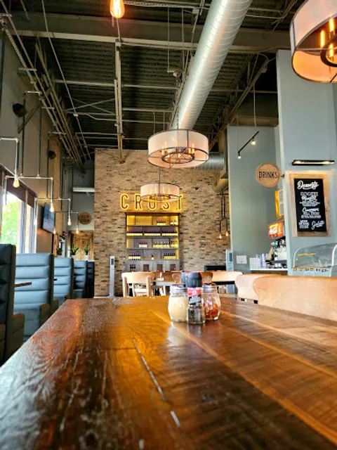 Crust Pizza Co. - Gleannloch Farms