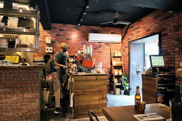 Juggler cafe （假日無訂位服務）