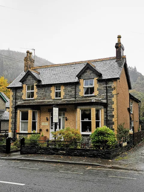 Dolweunydd B&B Hotel