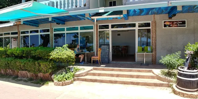 Eu Claire De Lune Restaurant