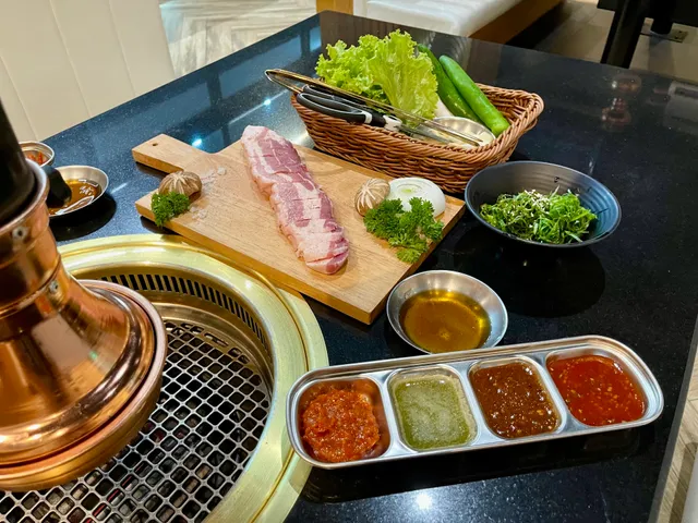 KOBQ - Kad Thaweechoke