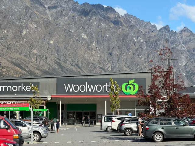 COSMIC - Queenstown Vape shop in South Island, New Zealand - reviews,open  hours,photo spots, things to do | WanderBoat AI Trip Planner