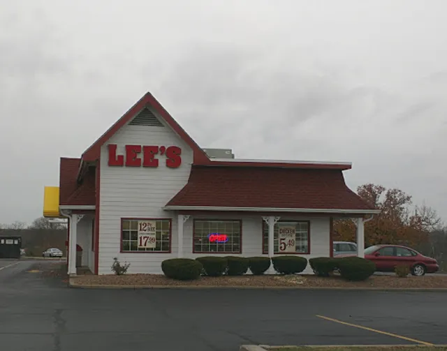 Lee's Famous Recipe Chicken