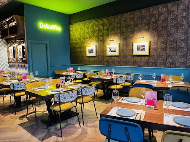 La Mafia se sienta a la mesa