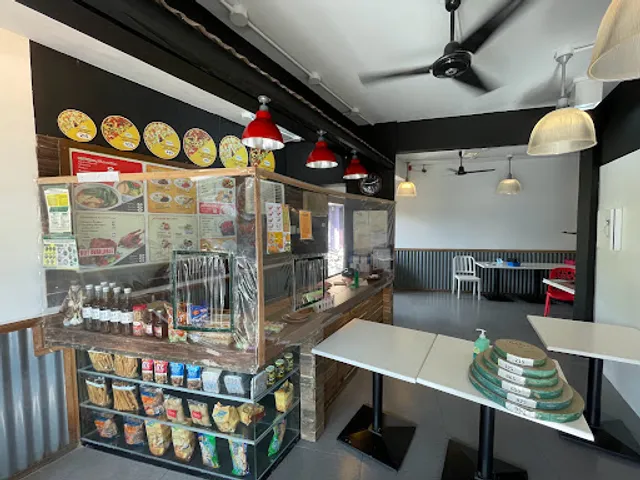 Lola Idang's Original Pancit Malabon