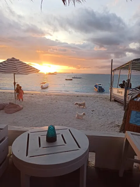 Warung PACIFIC Lembongan