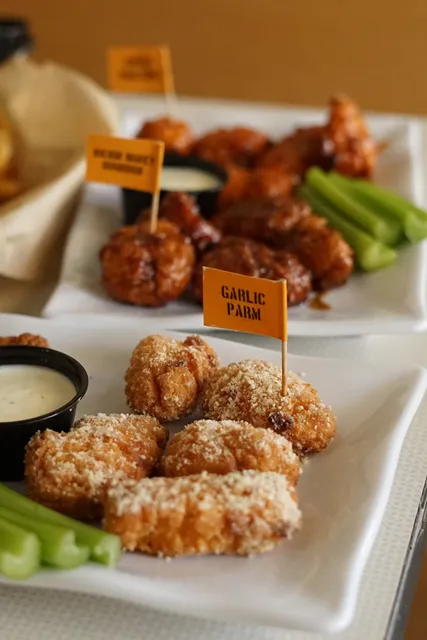 Island Wing Company Grill & Bar - Tallahassee Magnolia