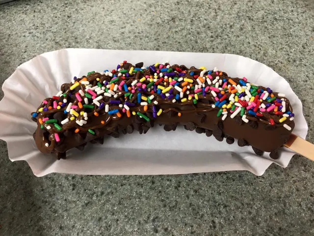 Queen's Orchard Fruit Treats