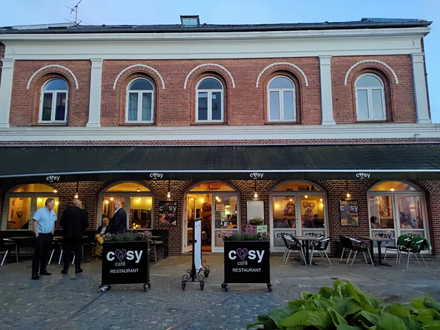 Cafe Cosy