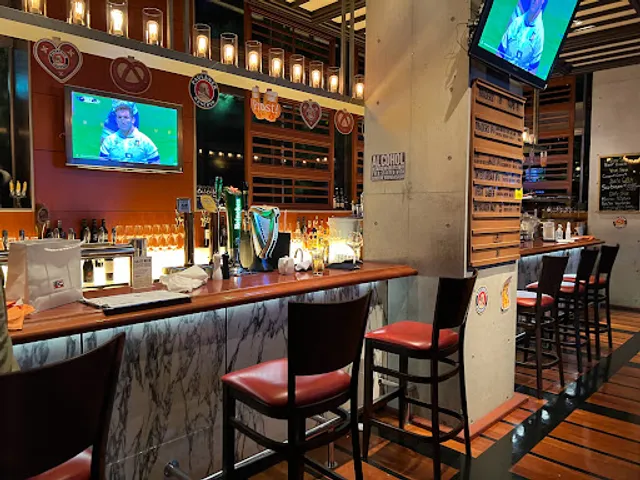 [Members Only] American Bar & Grill