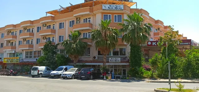 White Night Suite Hotel