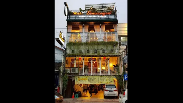 Mak Semarangan Monjali - Peranakan & Javanese Cuisine - Halal Food