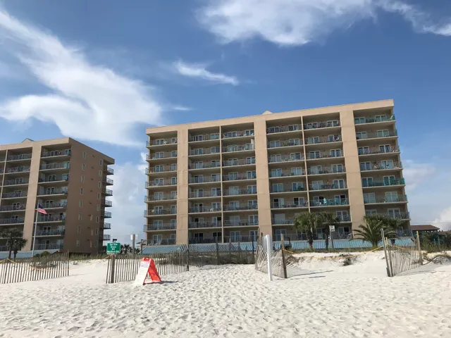 Surfside Shores Homeowner's
