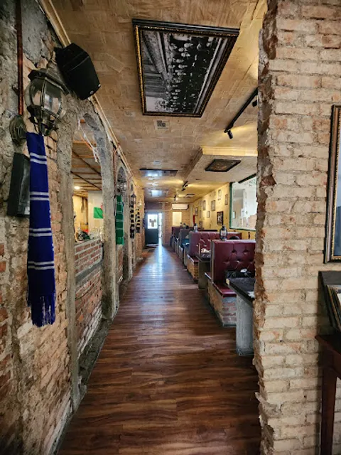 Ekara Coffee & Eatery