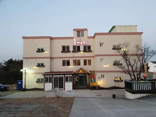 Gyeongju Montmartre Pension