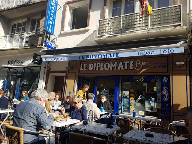 Le Diplomate