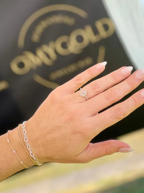 OMyGold Permanent Jewelry Bar