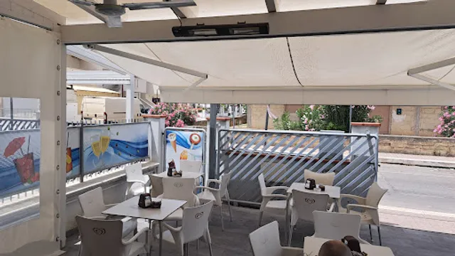 Blu Café ginosa marina