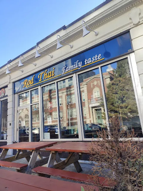 Rod Thai Family Taste