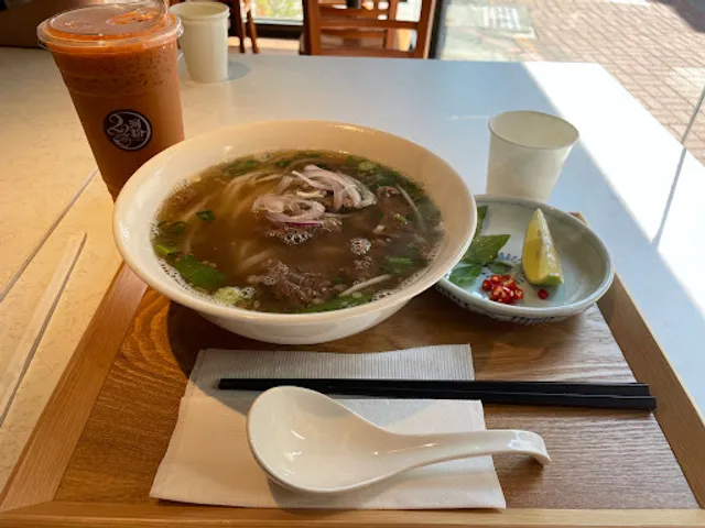 Pho 22河粉南洋小吃 下午有營業