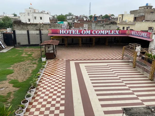 Hotel Om Complex