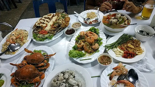 Tha Chalaep Seafood