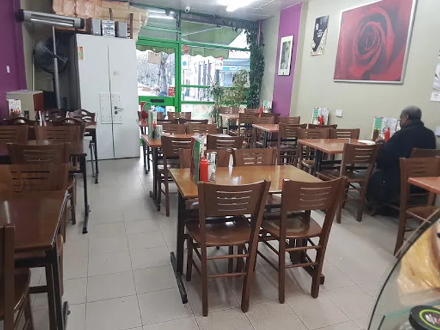 Rose Cafe & Restaurant