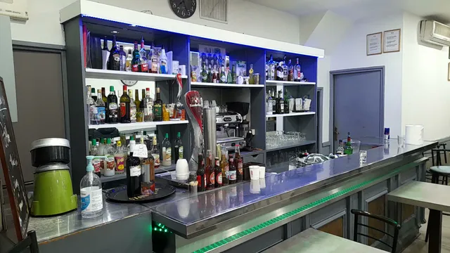 "Bistrot le Riviera" bar brossolette