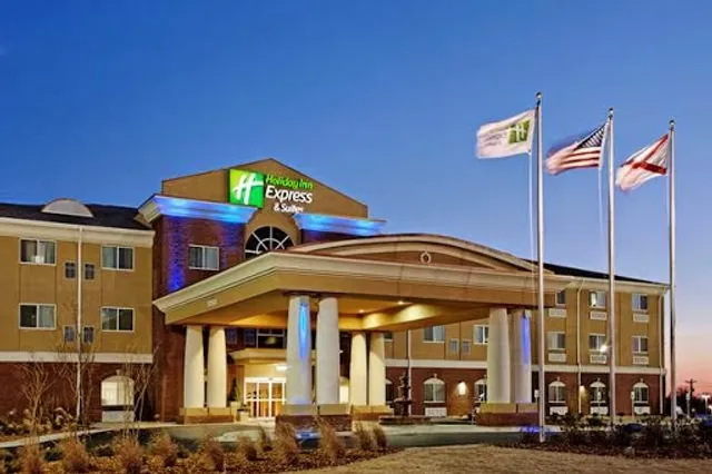 Holiday Inn Express & Suites Florence Northeast by IHG