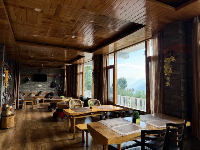 Dream Hamta Cafe & glamps