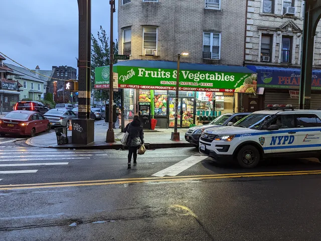Los Hermanos Cuahuizo Fruit Market Corp.