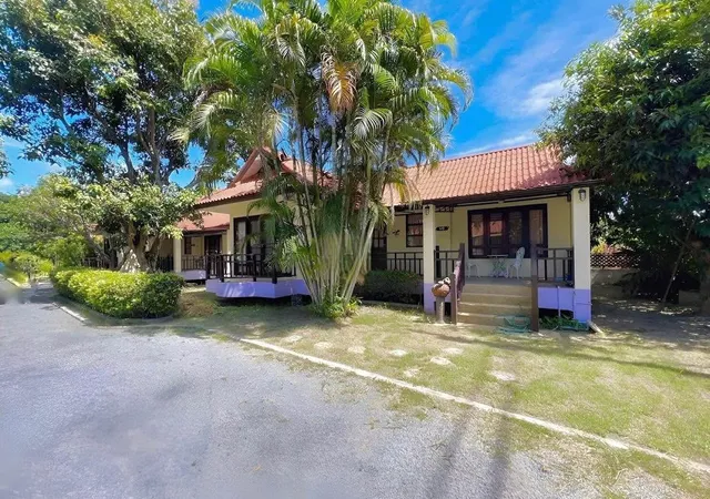 Baan Suan Plai Laem Resort (บ้านสวนปลายแหลมรีสอร์ท)