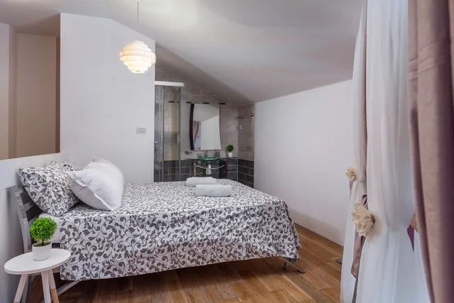 Apartment Deluxe Marina