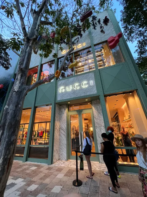 Gucci - Design District