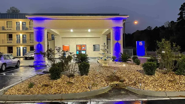Motel 6 Pooler, GA - Savannah Airport