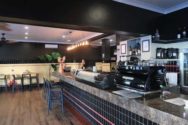 Queens Hotel Innisfail