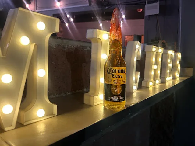 Mar y lucha Paseo *Mariscos, Micheladas & Snacks*