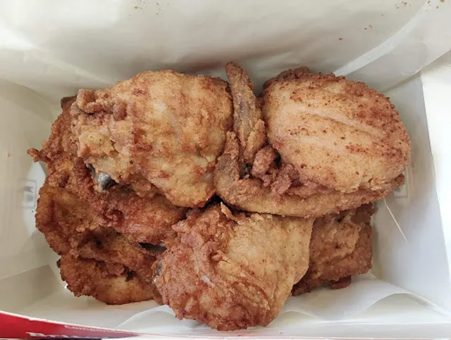 Favorite Chicken & Ribs Rainham