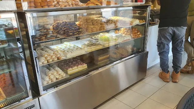 Delka bakery and confectionery